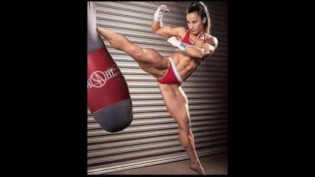 'HOT MARTIAL ARTIST GIRL IN FIGHT SEXY FITNESS GIRL2022'